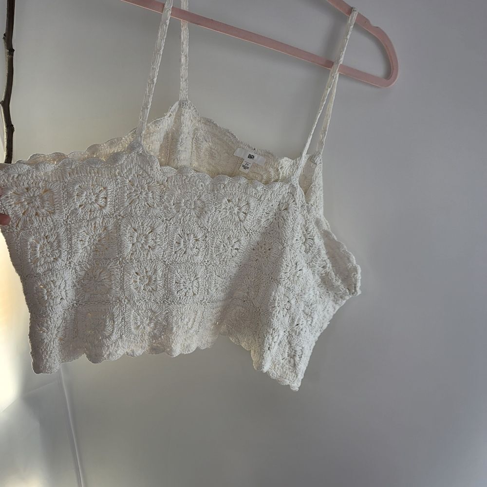 Bp urban outfitters cream crochet cropped tank cami top